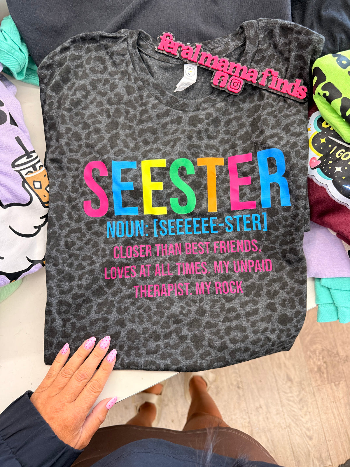 Seester Colorful print tee or sweatshirt