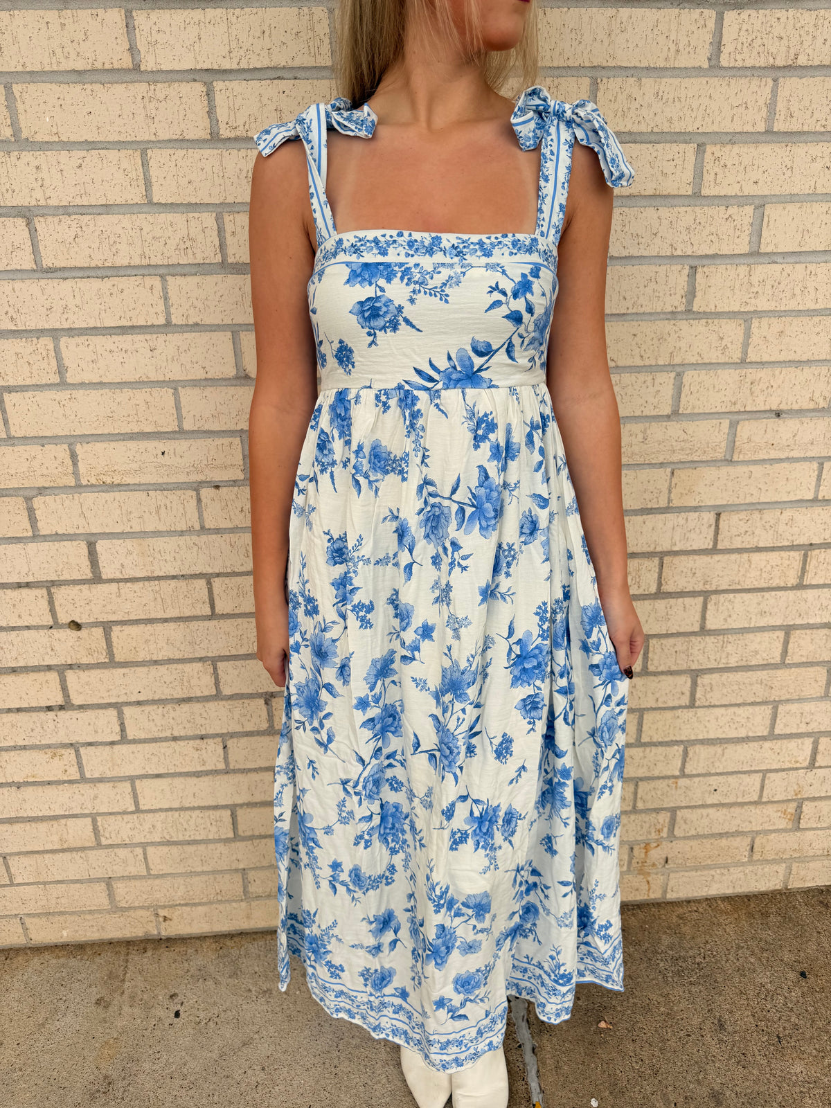 Brinlee Blue Dream Floral Maxi Dress