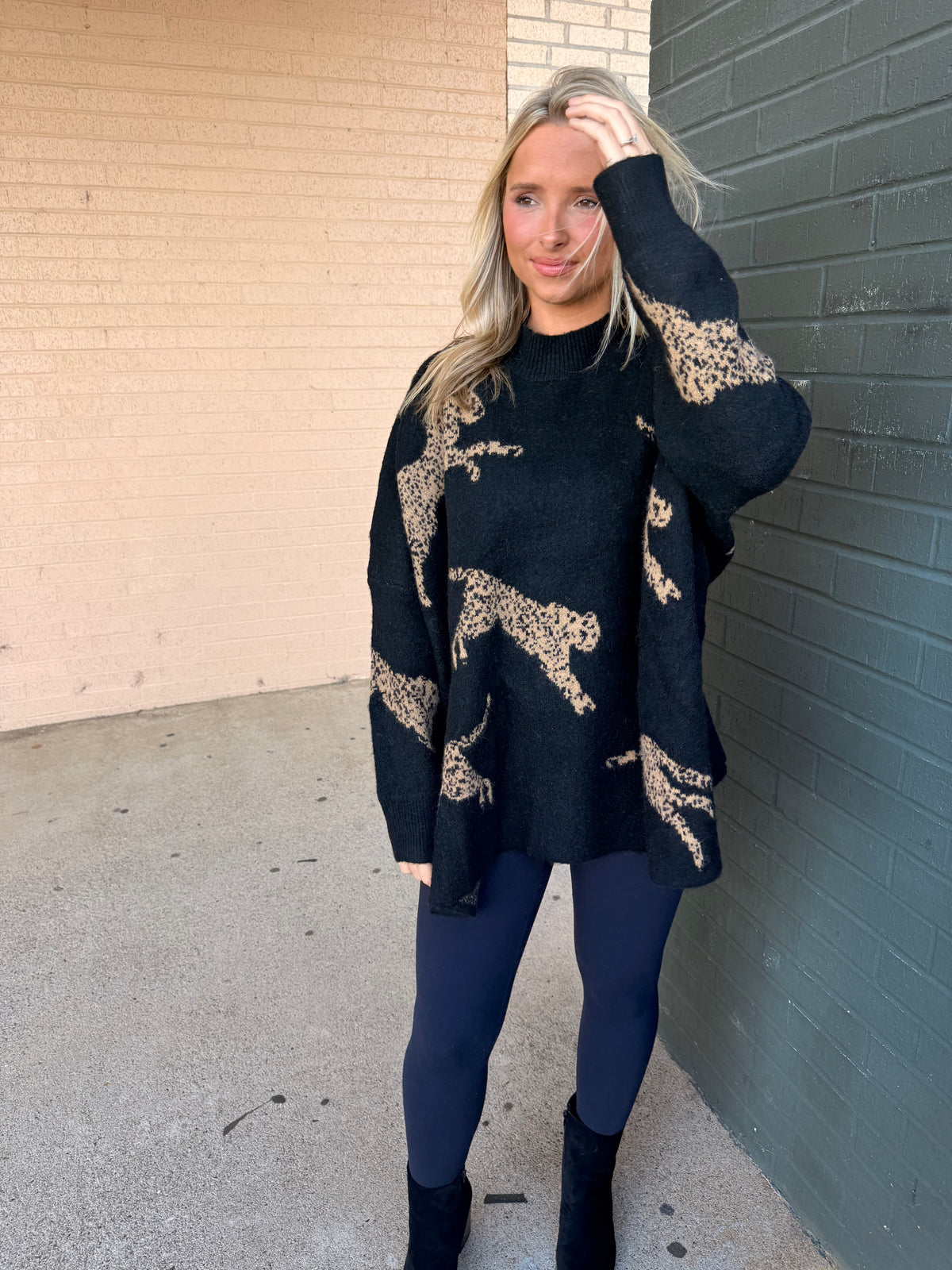 Leopard chic black long sweater