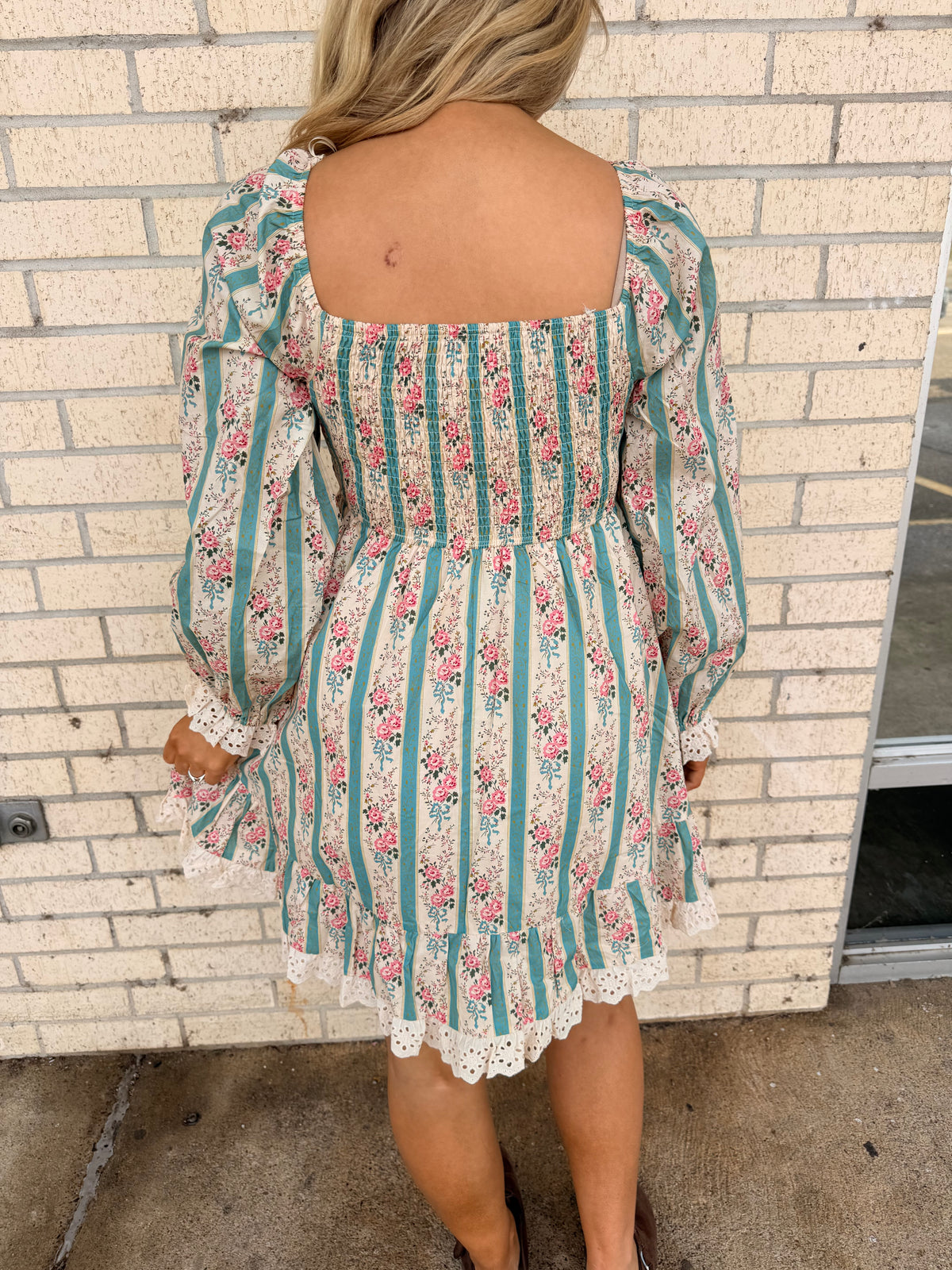 Neelie floral spring long sleeve dress