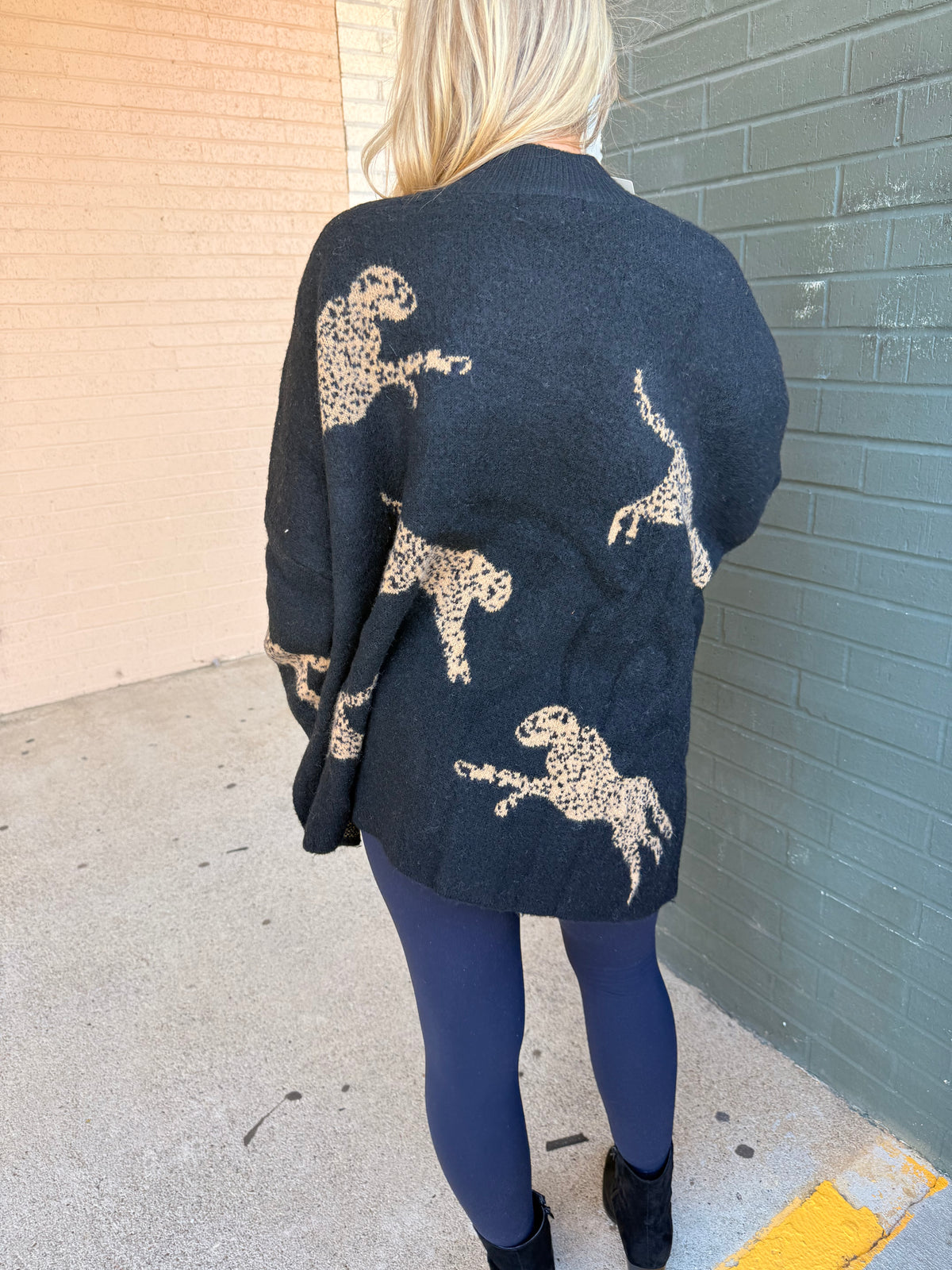 Leopard chic black long sweater