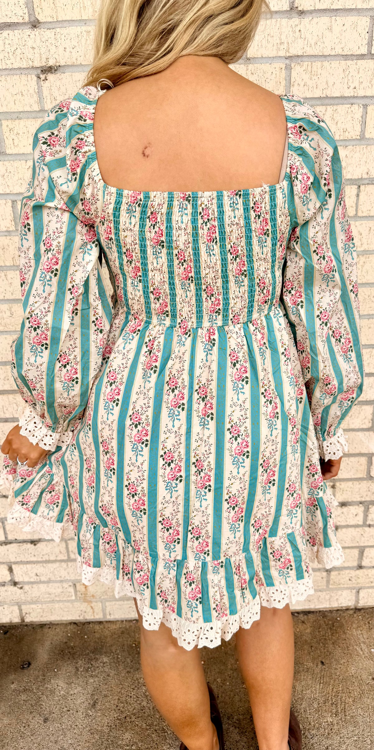 Neelie floral spring long sleeve dress