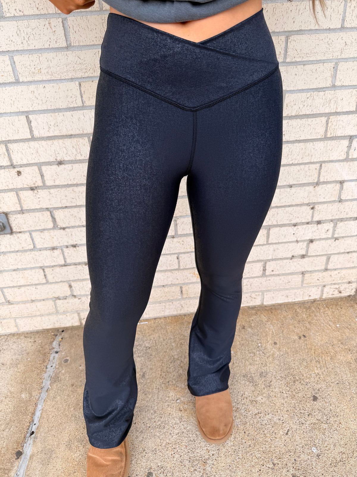 Lookalike leather shimmer flare legging