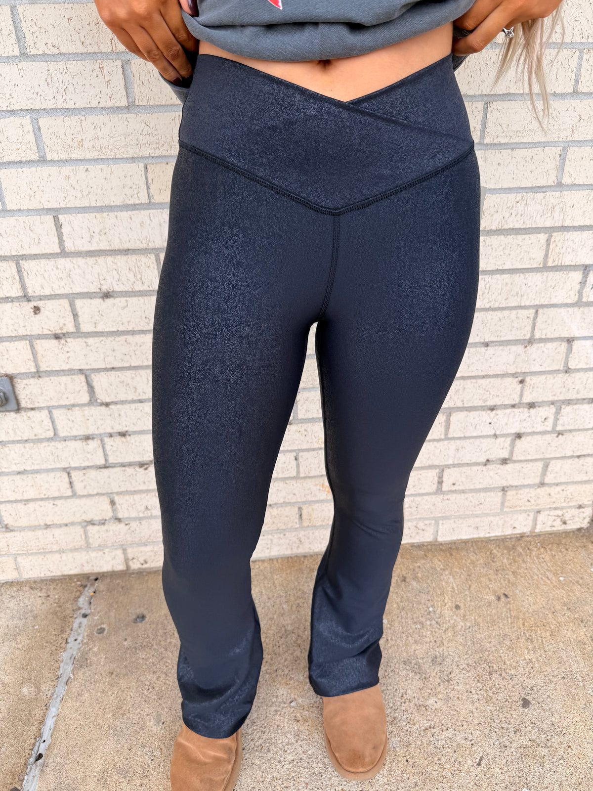 Lookalike leather shimmer flare legging