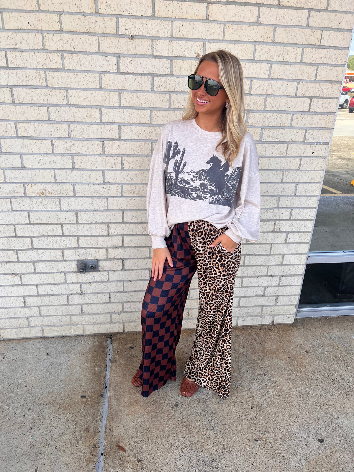 Western views long sleeve top
