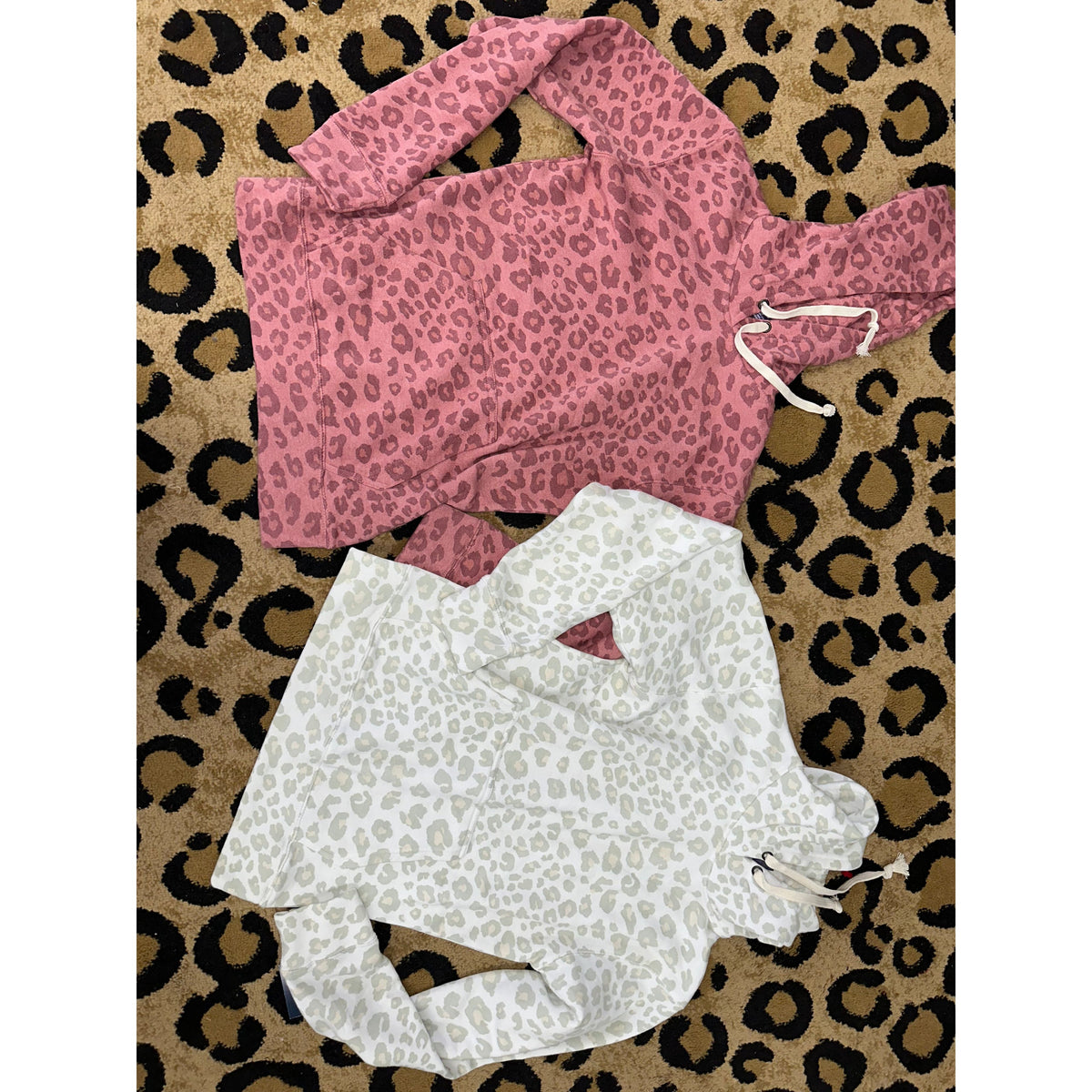 Soft blank Leopard Hoodie (black, pink or white)