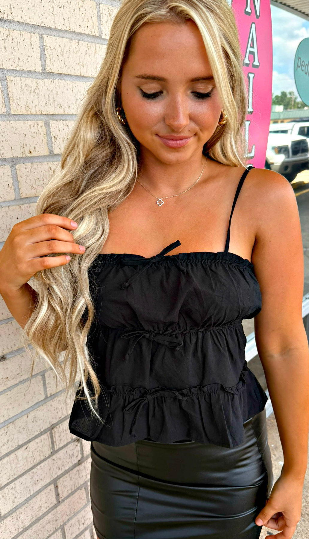 Black Simple Bow Tank