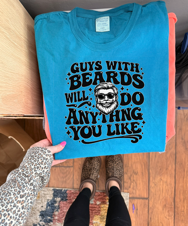 Men with a beard tee or sweatshirt